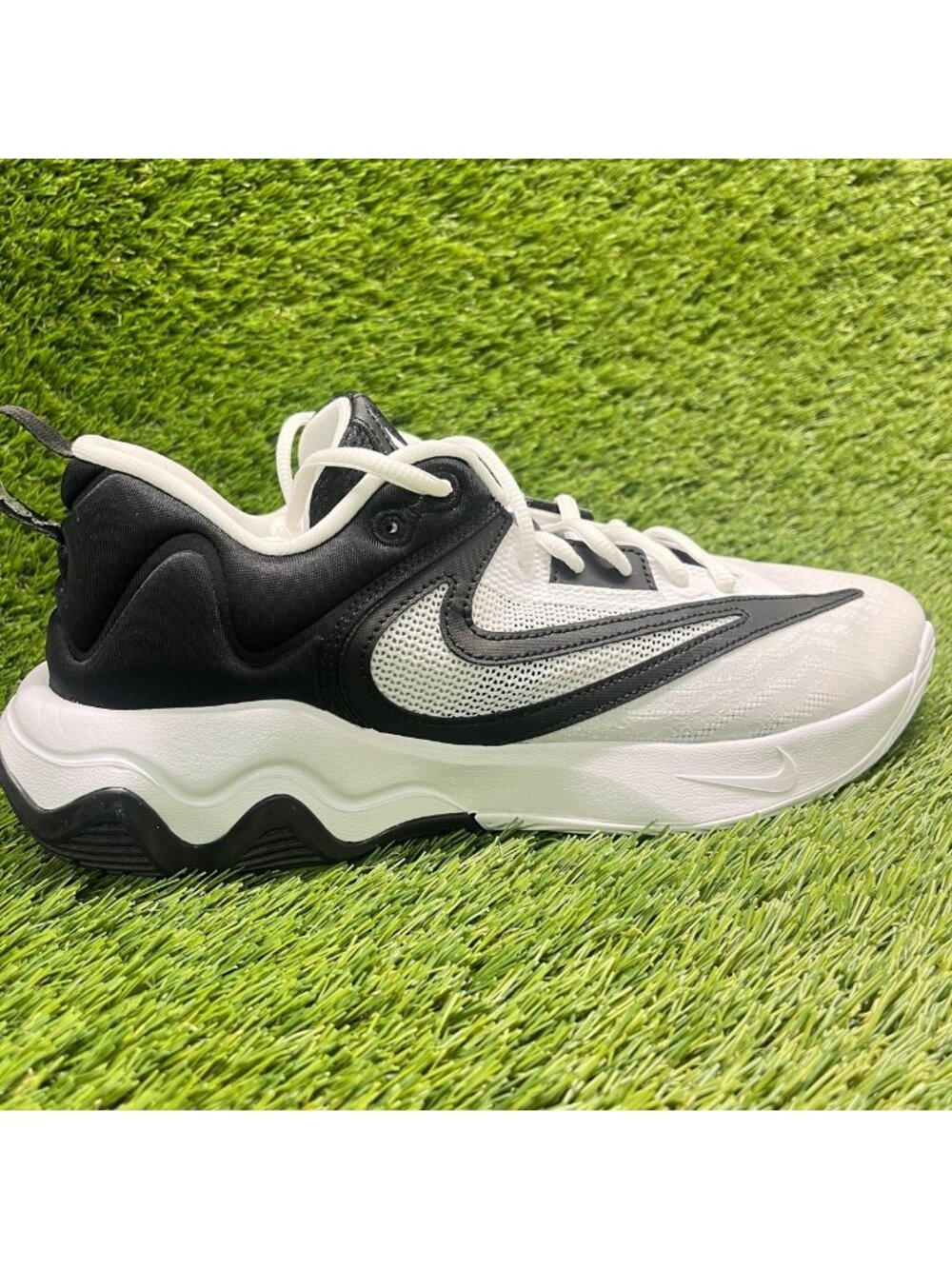 Nike Giannis Immortality 3 Mens Size 9 White Athletic Basketball Shoes Sneakers